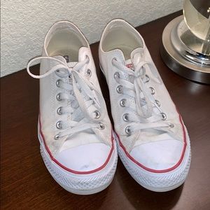 Size 8 women’s white converse